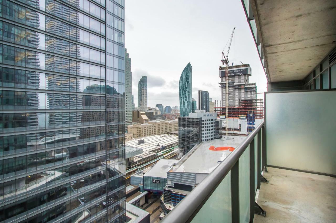 Micasa Suites - Stylish Condo In Maple Leaf Square Toronto Luaran gambar